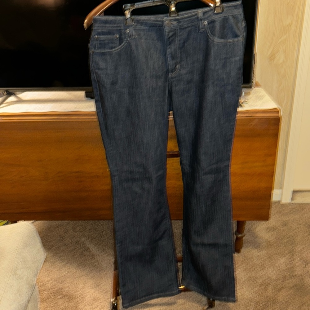 Merona vintage wash boot cut jeans. Like New